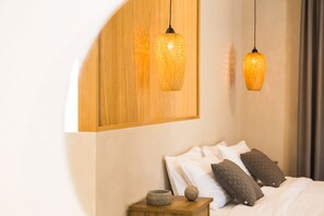 1 bedroom, Egyptian cotton sheets, premium bedding, in-room safe