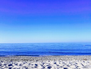 In Strandnähe, Strandtücher, 8 Strandbars