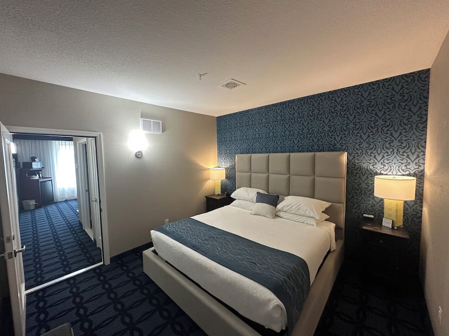 Honeymoon Room, River View