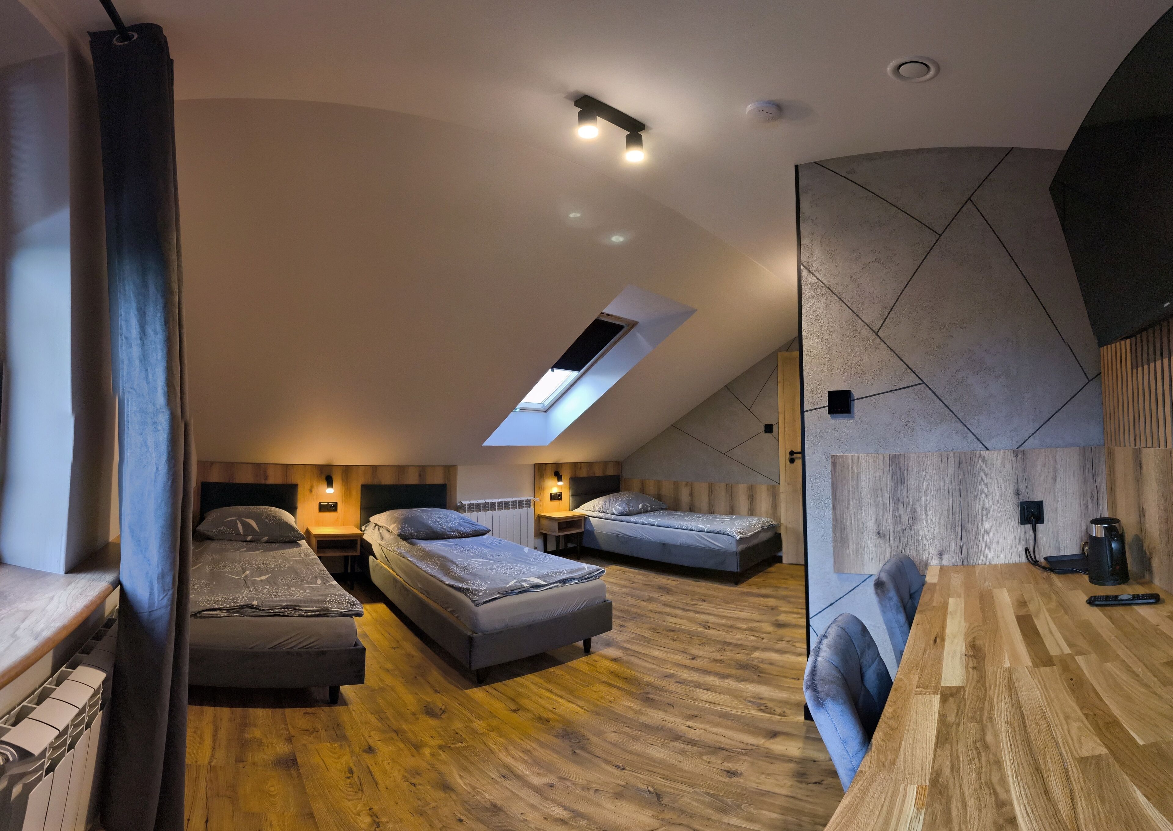 Standard Triple Room, 3 Twin Beds, Garden View | Blackout drapes, iron/ironing board, free WiFi, bed sheets