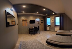 Cortinas blackout, tabla de planchar con plancha y wifi gratis