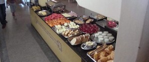 Desayuno buffet incluido todos los días