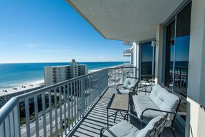 Apartment, Mehrere Betten, Balkon, Meerblick | Balkon