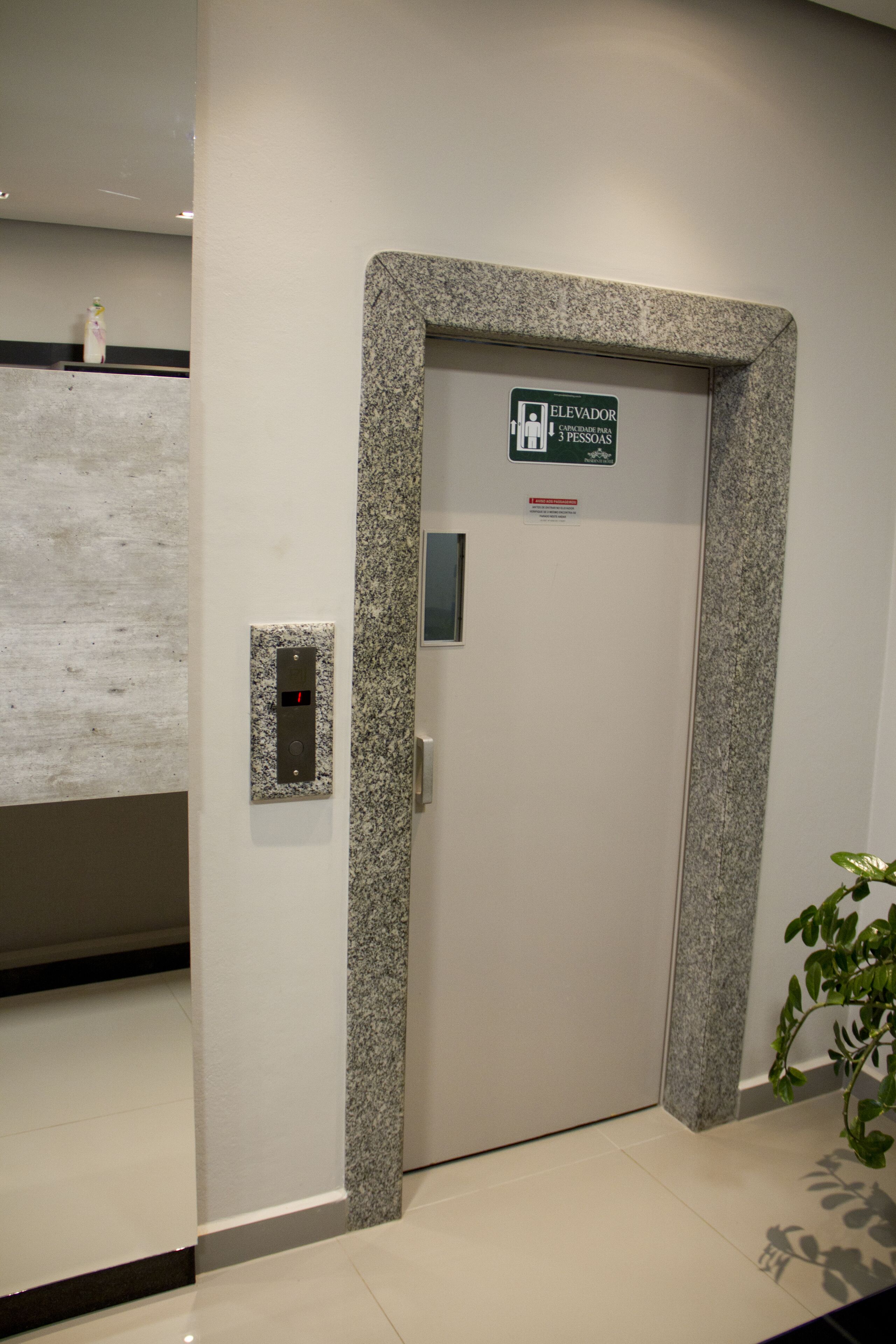 28-inch led tv with cable channels, tv