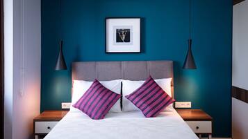 Deluxe-Doppelzimmer, Meerblick | Minibar, Zimmersafe, Schreibtisch, schallisolierte Zimmer