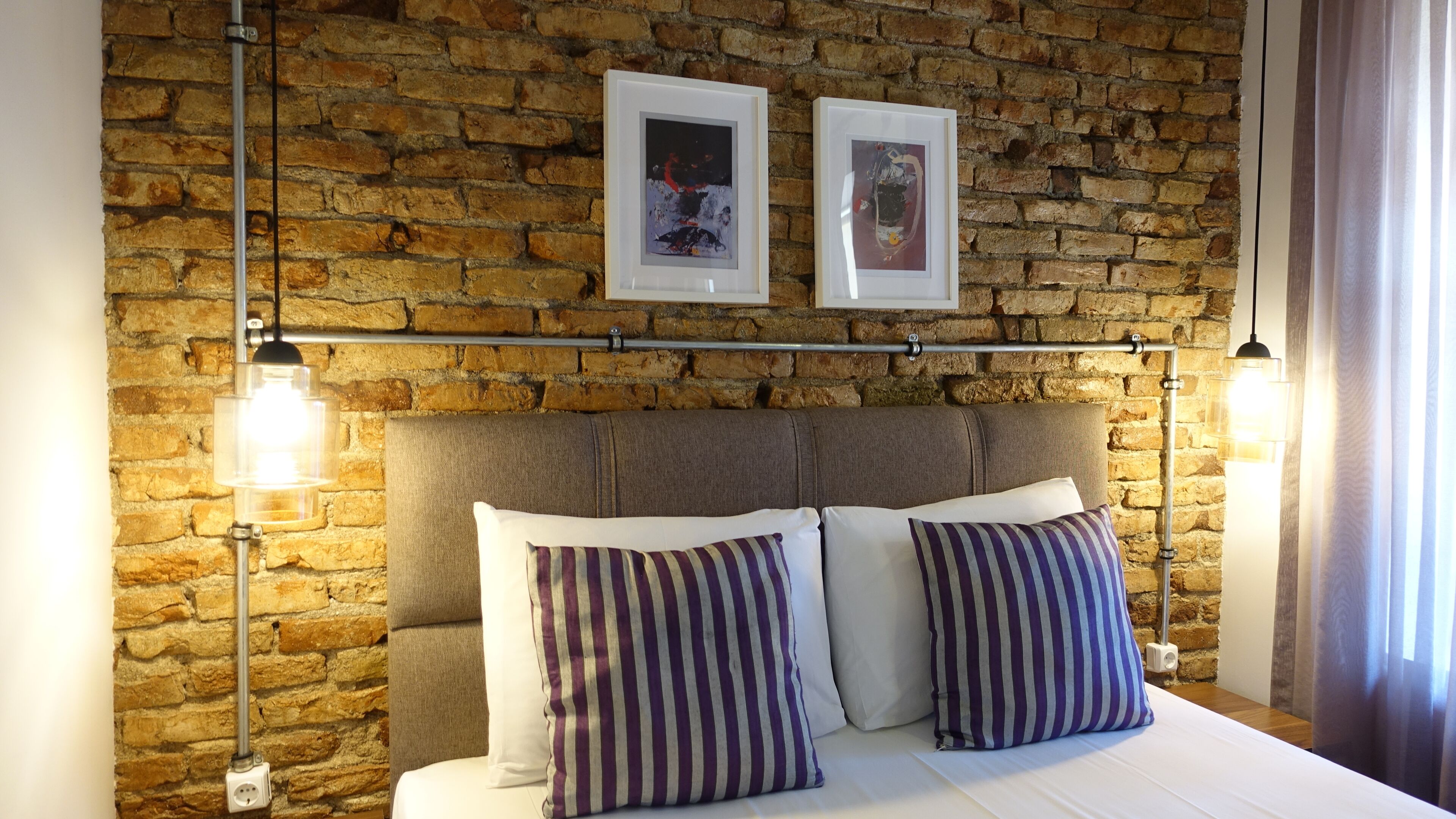 standard double or twin room, city view | minibar, in-room safe, desk, soundproofing