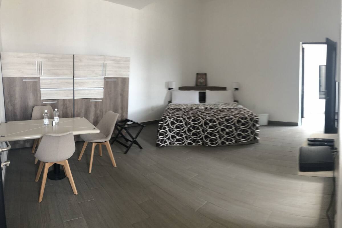 Iron/ironing board, free WiFi, bed sheets, wheelchair access