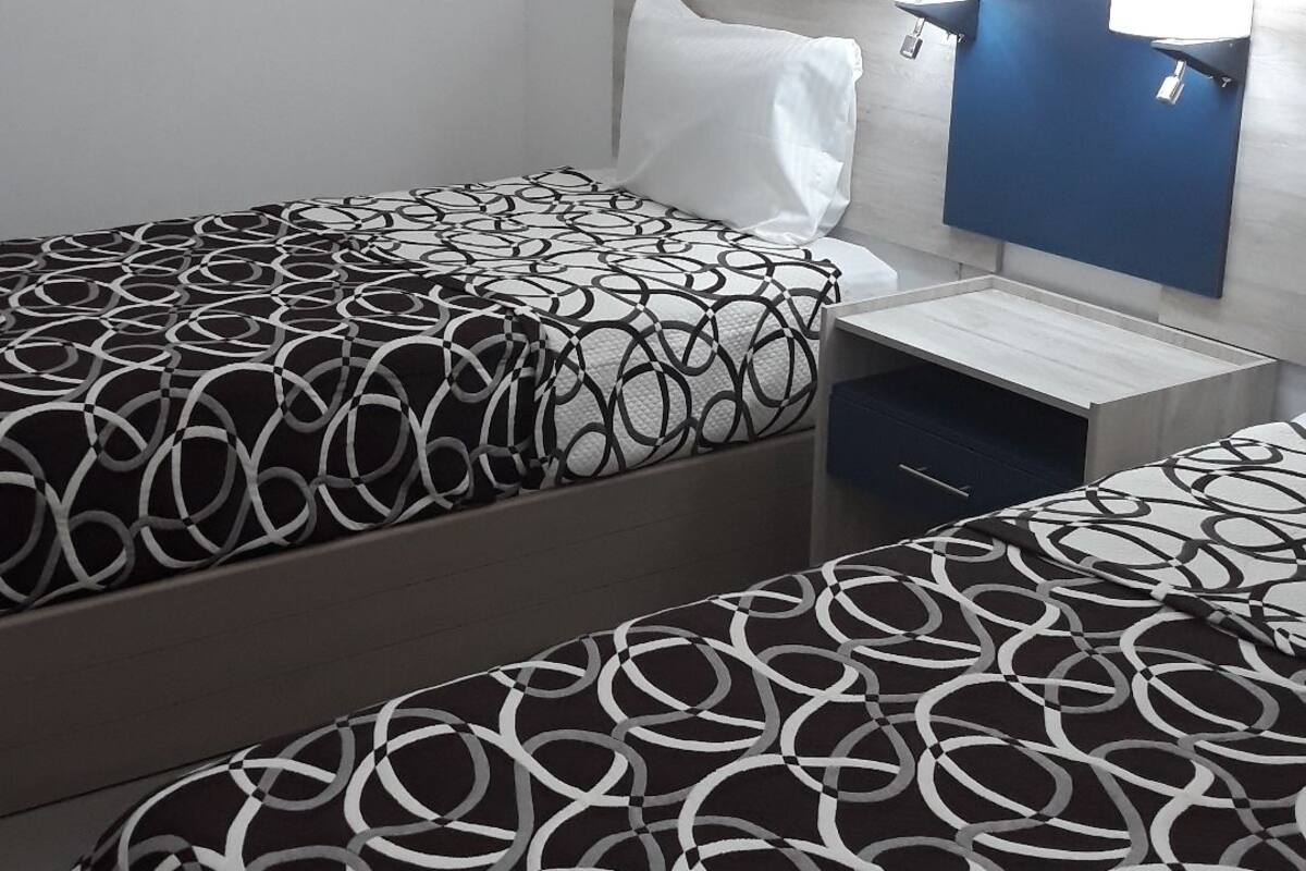 Iron/ironing board, free WiFi, bed sheets, wheelchair access