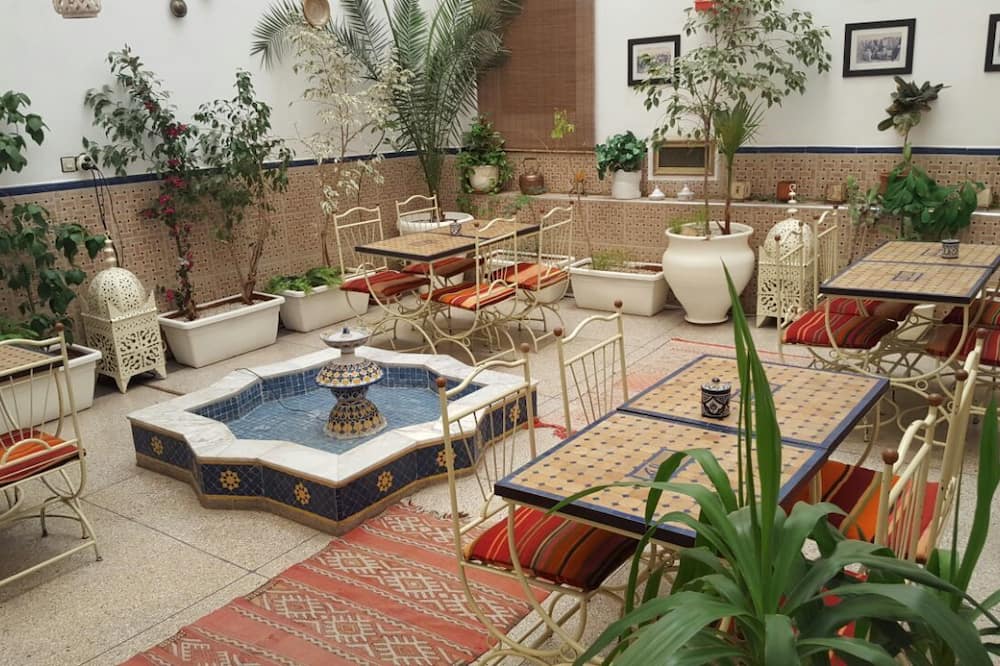 Hotel Royal