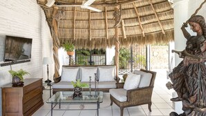 Interior - Casa Galeria by Sergio Bustamante (Puerto Vallarta)