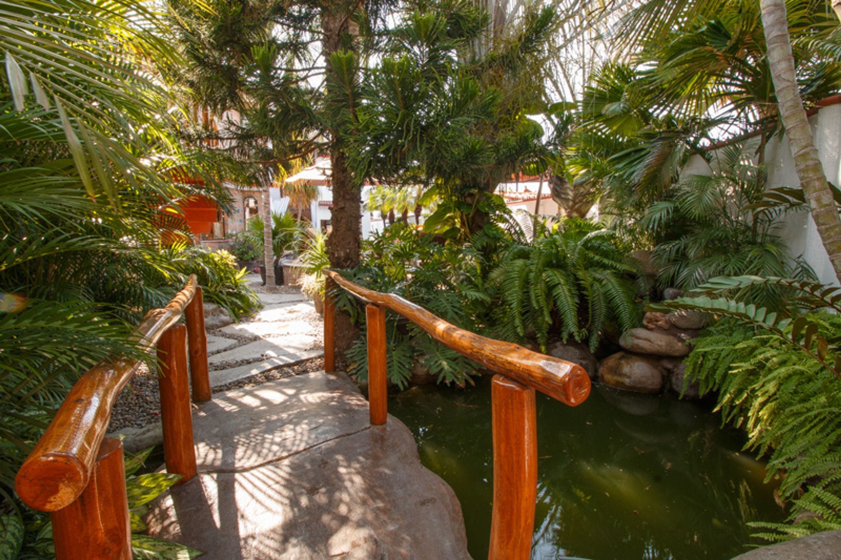 House, 4 Bedrooms | Property grounds