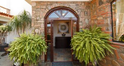 Casa Fibba 4 BR by Casago