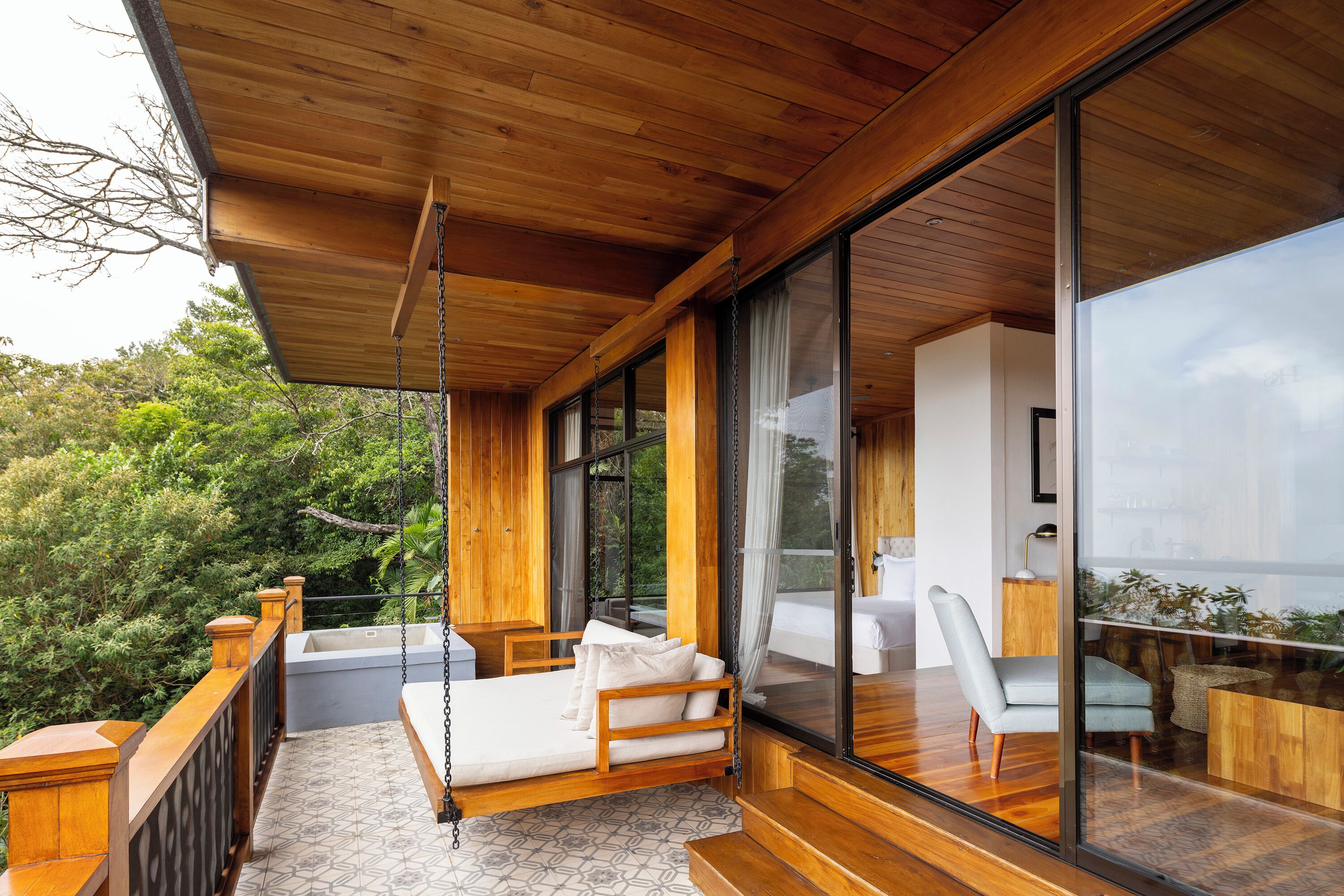 nicoya suite | terrace/patio