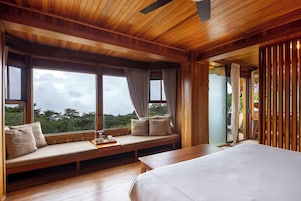 Ropa de cama de alta calidad, minibar, caja fuerte y wifi gratis