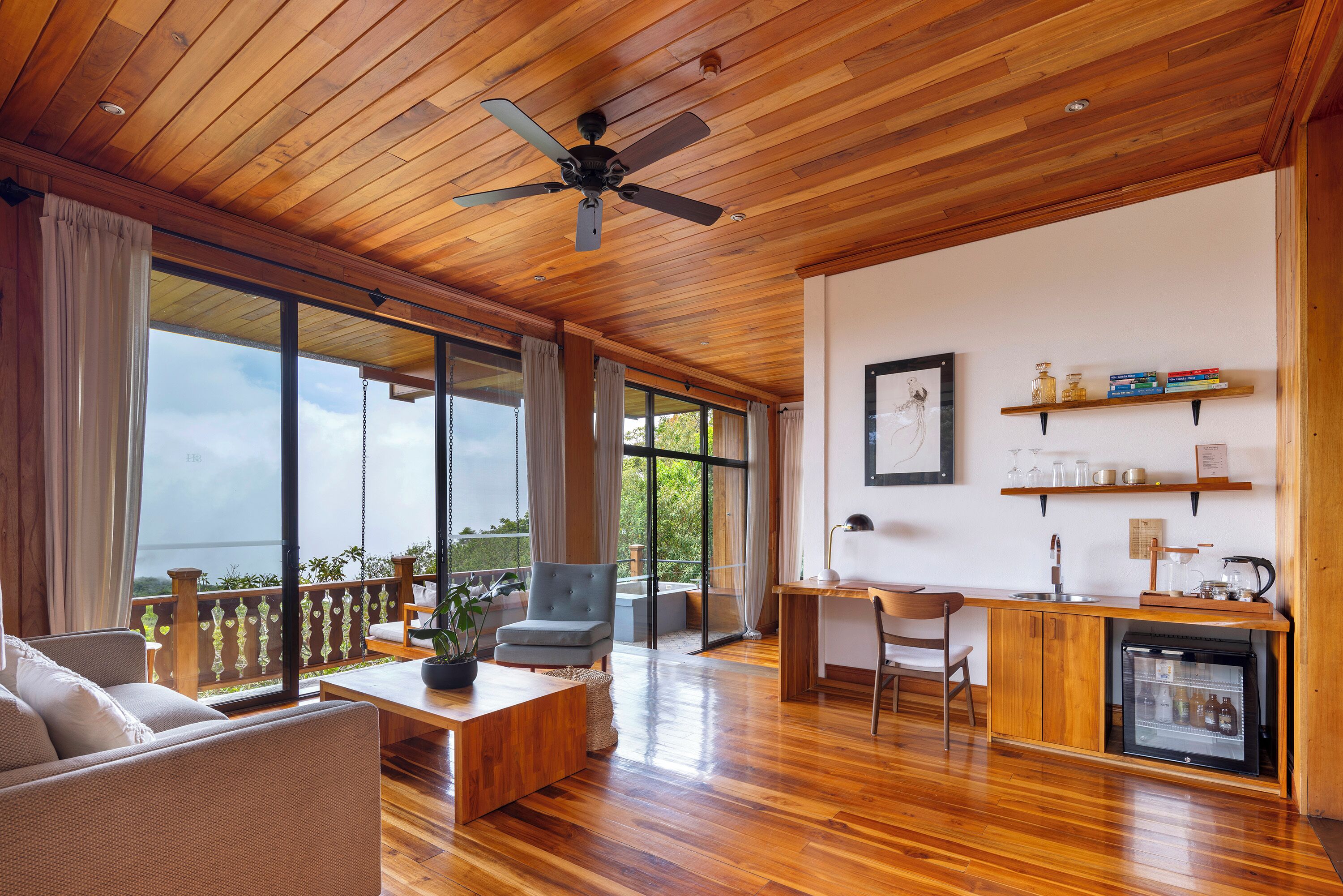 nicoya suite | living area