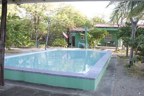 Piscine extérieure