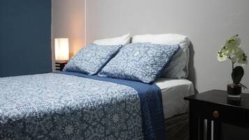 3 bedrooms, desk, free WiFi, bed sheets