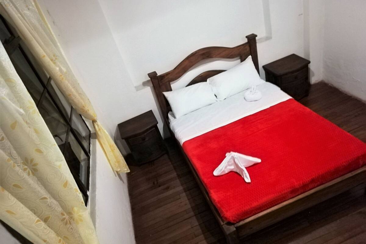 Iron/ironing board, free WiFi