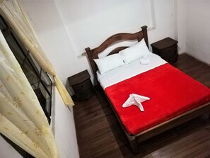 Iron/ironing board, free WiFi