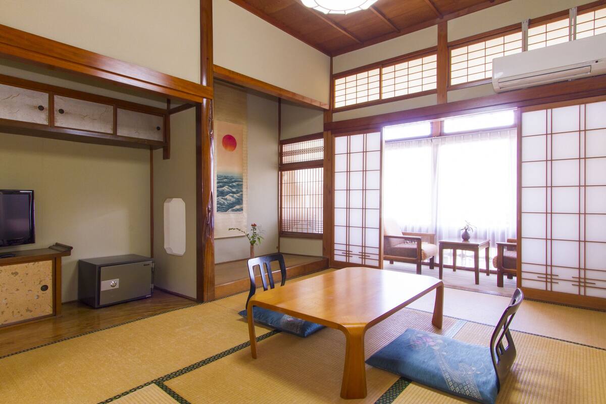 Chambre traditionnelle (Japanese Style for 3 Guests) | Coffre-fort, système d’insonorisation, accès au Wi-Fi (inclus)