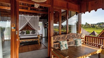 One Bedroom Deluxe with Plunge Pool | Terrace/patio