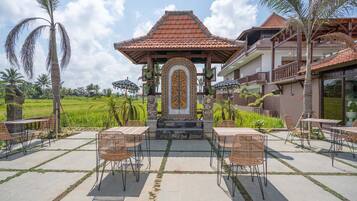 Bagian depan properti