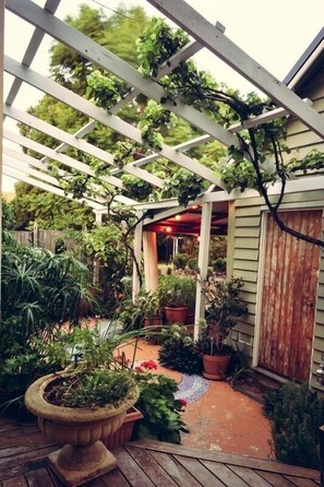 Property grounds - Old Church B&B (Milford)