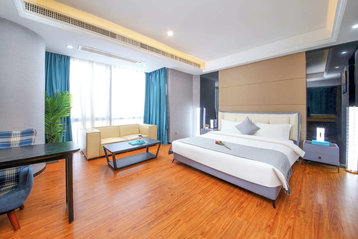 Premium bedding, down duvets, pillow-top beds, free minibar