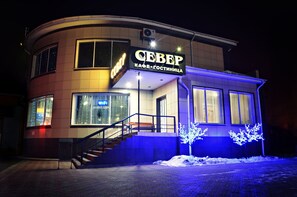 Front of property - evening/night - Hotel Sever (Abakan)