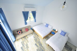 Blackout curtains, soundproofing, free WiFi, bed sheets