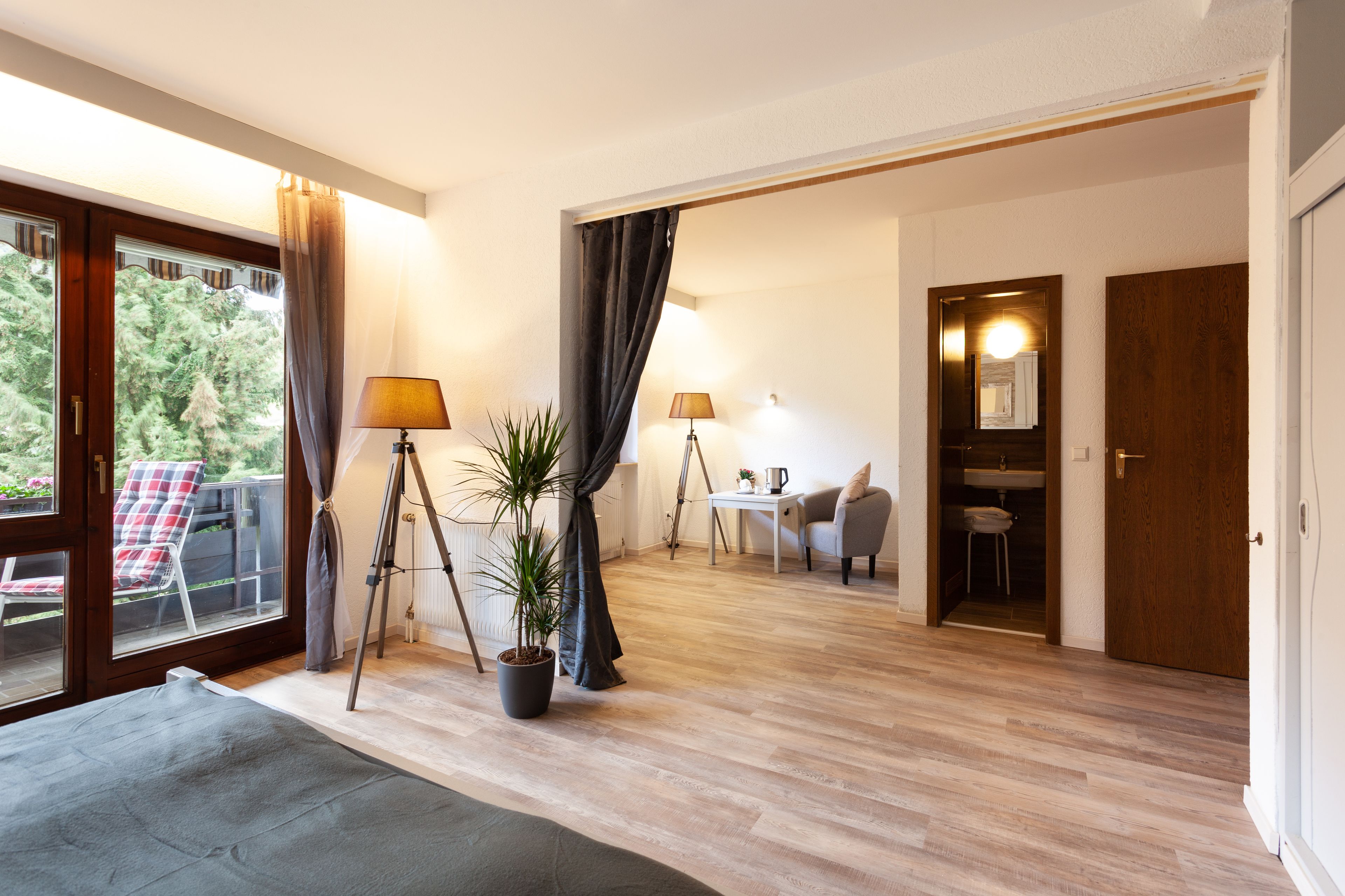 family room, balcony, mountain view | 1 bedroom, minibar, in-room safe, blackout curtains