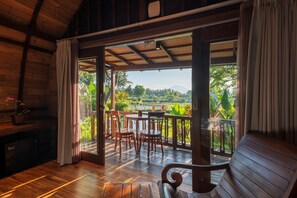 Terrace/patio - Beehouse Dijiwa Ubud (Ubud)