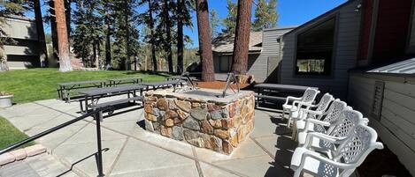 Condo, 4 Bedrooms | Outdoor dining