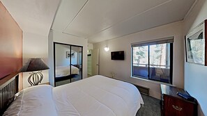 Condo, 2 habitaciones | 2 habitaciones, espacio para trabajar con laptop y wifi gratis 