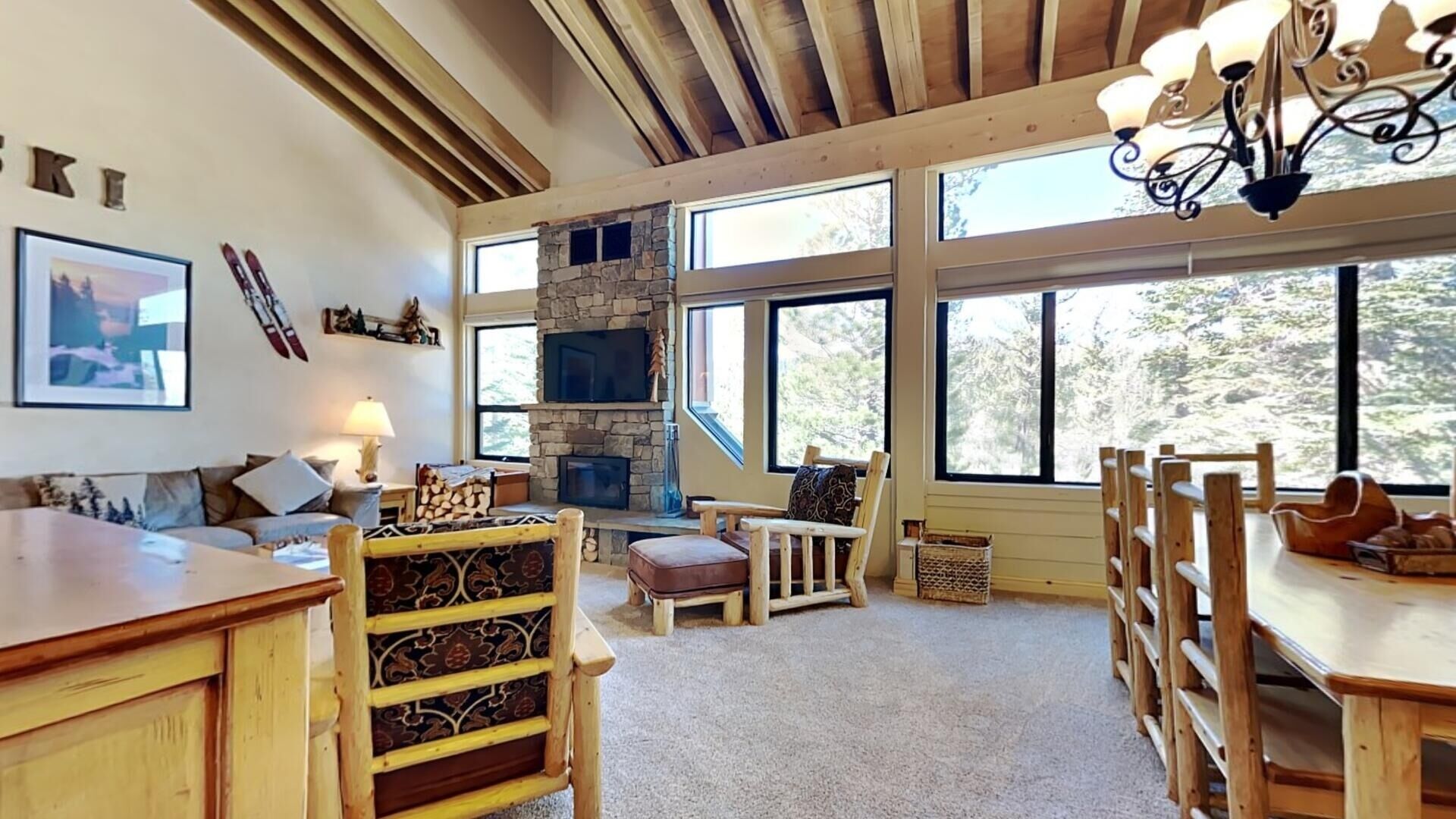 Condo, 3 Bedrooms | Dining