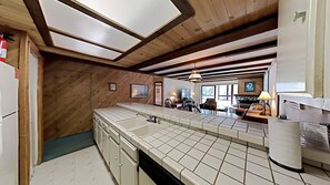 콘도, 침실 3개 | 전용 주방 | 냉장고, 오븐, 커피/티 메이커, 토스터