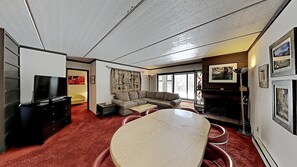 Condo, 2 Bedrooms | Living room