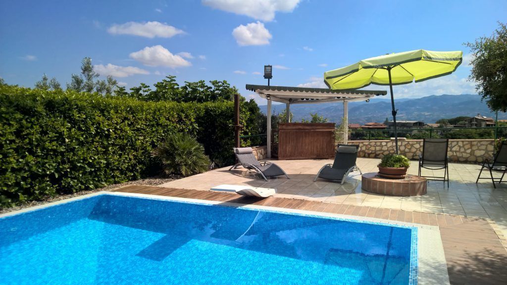 Außenpool (je nach Saison geöffnet)