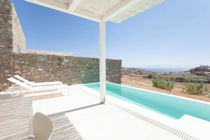 Private pool - The Ammonite Resort – Adults Only (Mykonos)