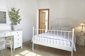 家庭开间, 庭院景观 | 办公桌、熨斗/熨衣板、婴儿床、免费 WiFi