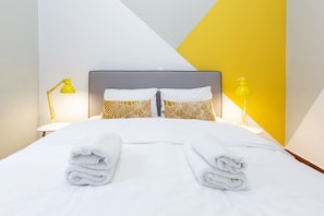 Apartment, 1 Bedroom, Balcony (K6) | 1 bedroom, desk, iron/ironing board, free WiFi