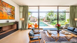 Luxury-Villa (Zagora) | Wohnbereich | Flachbildfernseher