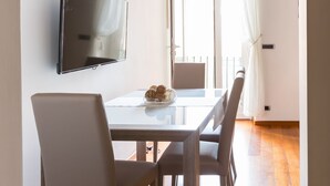 公寓, 1 間臥室 | 房內用餐區
