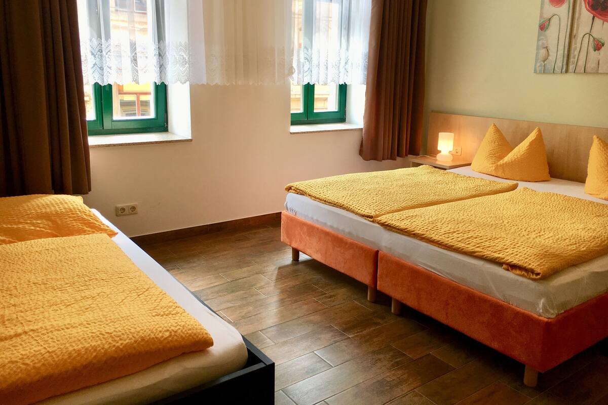 Classic Apartment, 2 Bedrooms | Hypo-allergenic bedding available, desk, soundproofing