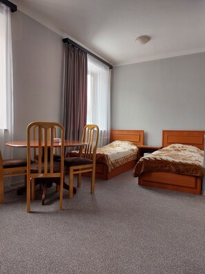 Deluxe Quadruple Room - University Hotel Tsakhkadzor (Tsaghkadzor)