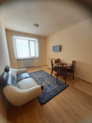 Deluxe Quadruple Room | Living room - University Hotel Tsakhkadzor (Tsaghkadzor)