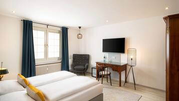 In-room safe, desk, laptop workspace, blackout curtains