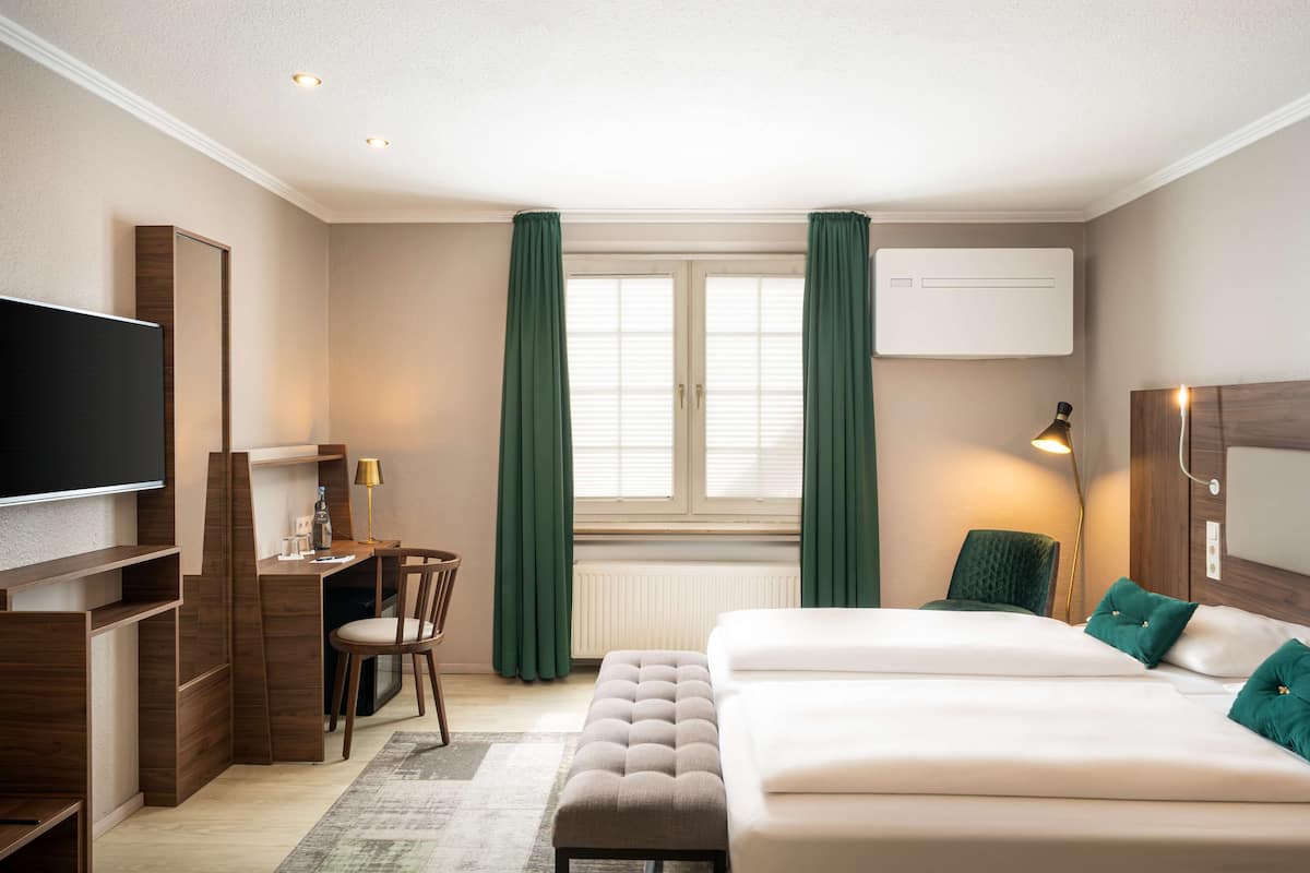 Deluxe Double Room | In-room safe, desk, laptop workspace, blackout curtains