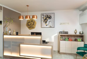 Lobby - Arthotel ANA Liberty, Trademark Collection by Wyndham (Bremen)