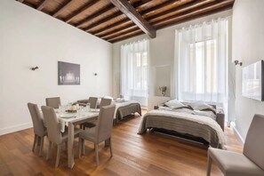 A World Aparts - Campo Marzio Boutique (Via di campo Marzio 43) | 거실 공간 | 평면 TV